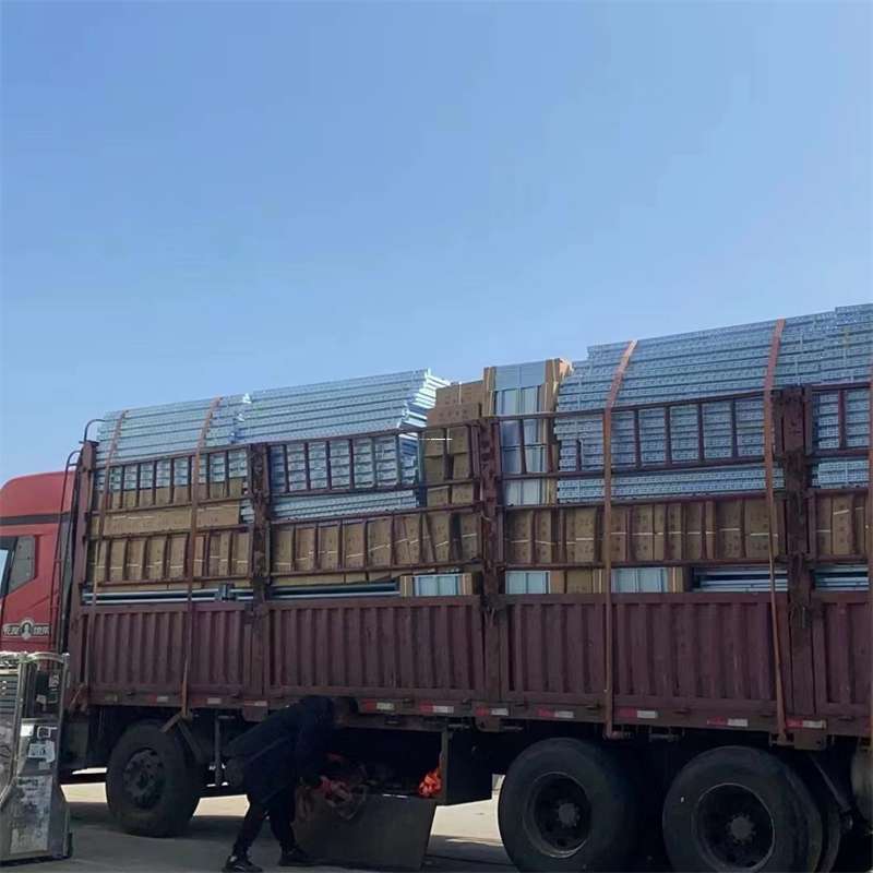 黑龙江伊春南岔到新疆阿勒泰富蕴县物流公司，一站式服务